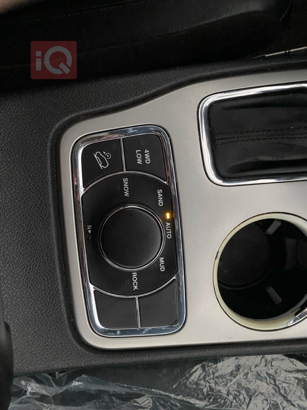 جيب جراند شيروكي